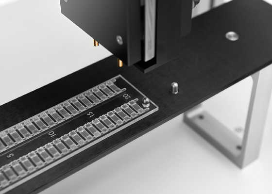 カーボン単繊維の自動搬送